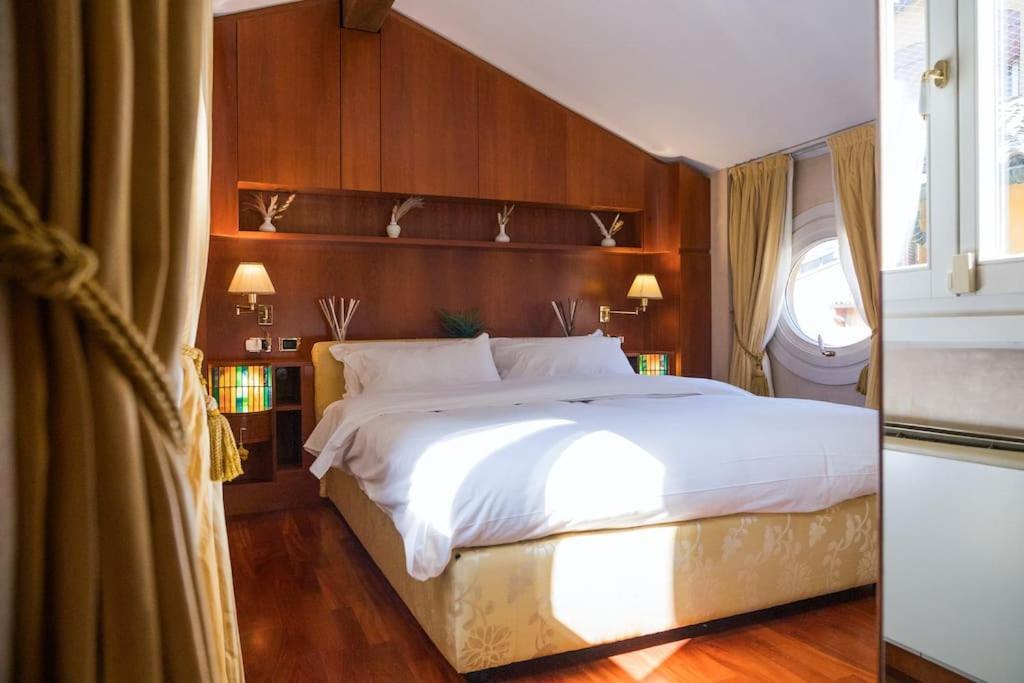 Apartament Carbonesi Luxury - Centro Storico Bolonia Zewnętrze zdjęcie