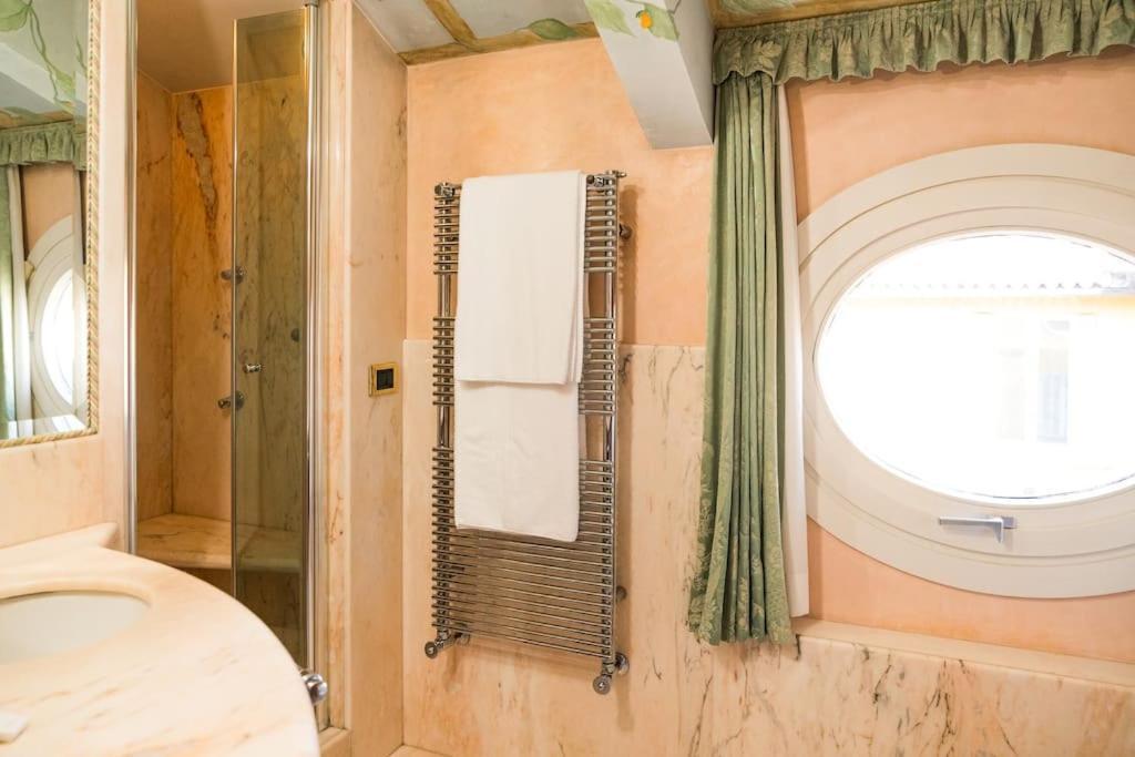 Apartament Carbonesi Luxury - Centro Storico Bolonia Zewnętrze zdjęcie