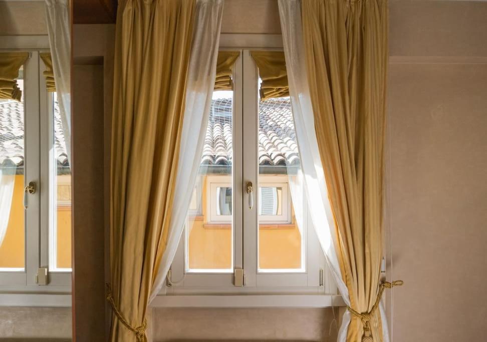 Apartament Carbonesi Luxury - Centro Storico Bolonia Zewnętrze zdjęcie