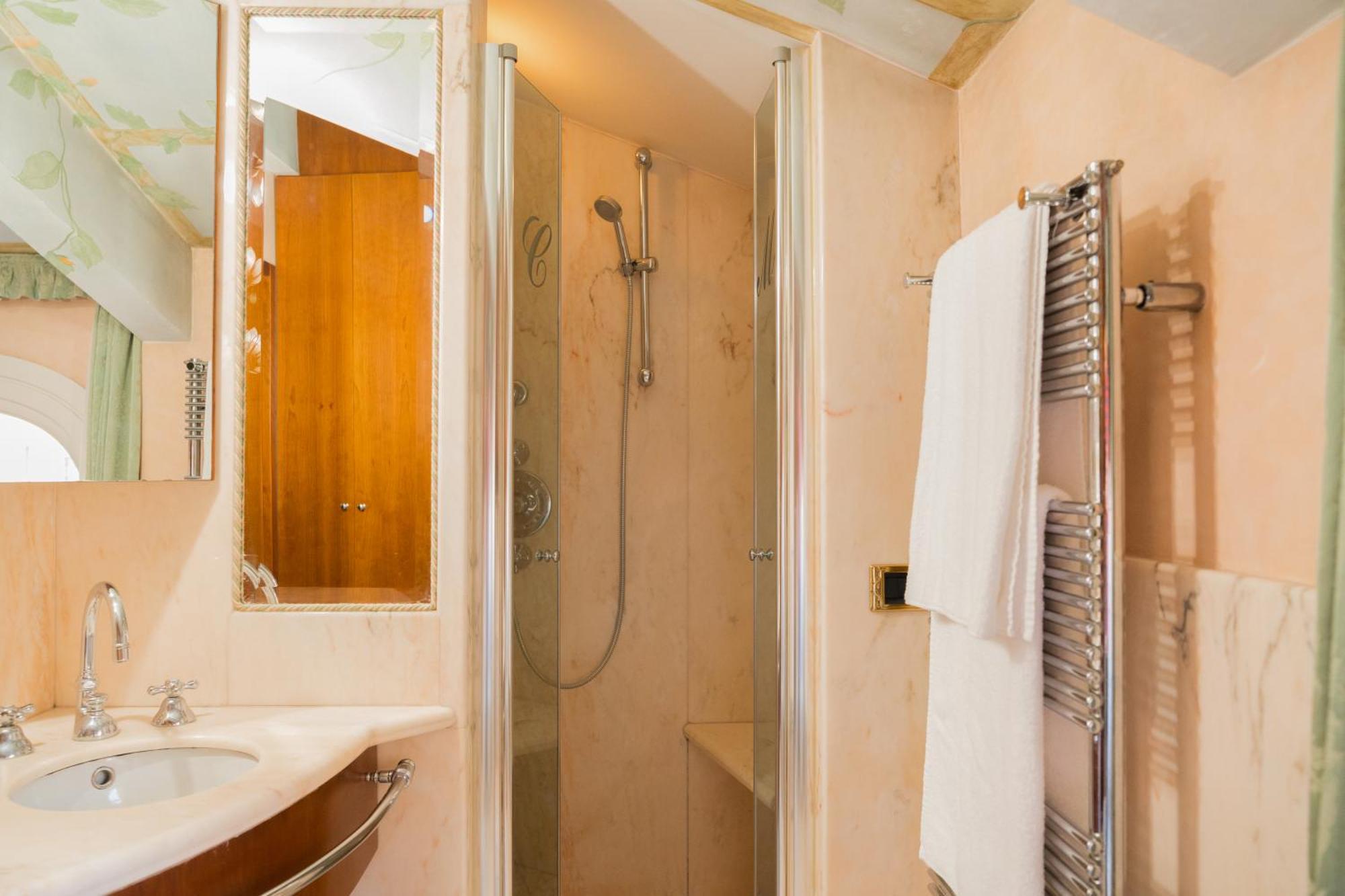 Apartament Carbonesi Luxury - Centro Storico Bolonia Zewnętrze zdjęcie